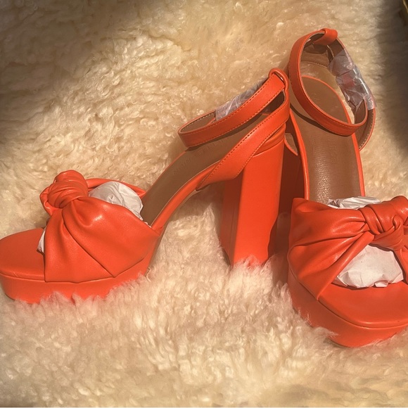 Mai Knotted Platform Block Heels - Picture 1 of 8